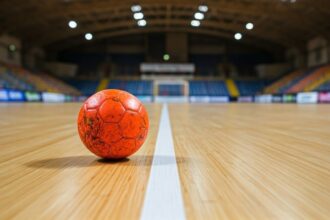 rukometna lopta na terenu